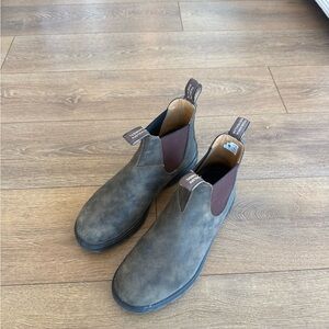 Blundstone Men's Distressed Gray Chelsea Boots